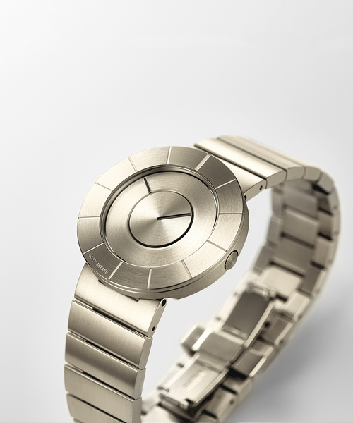 ISSEY MIYAKE（イッセイミヤケ）の「ISSEY MIYAKE TO NY0N005 Gold（アナログ腕時計・レディース・ゴールド・FREE）」の4枚目の写真