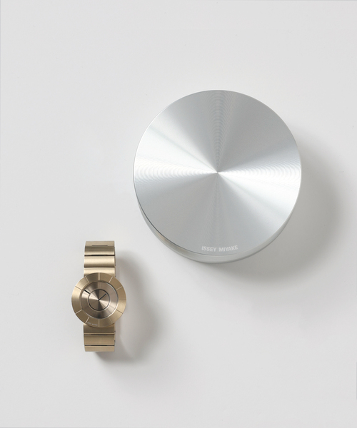 ISSEY MIYAKE（イッセイミヤケ）の「ISSEY MIYAKE TO NY0N005 Gold（アナログ腕時計・レディース・ゴールド・FREE）」の6枚目の写真