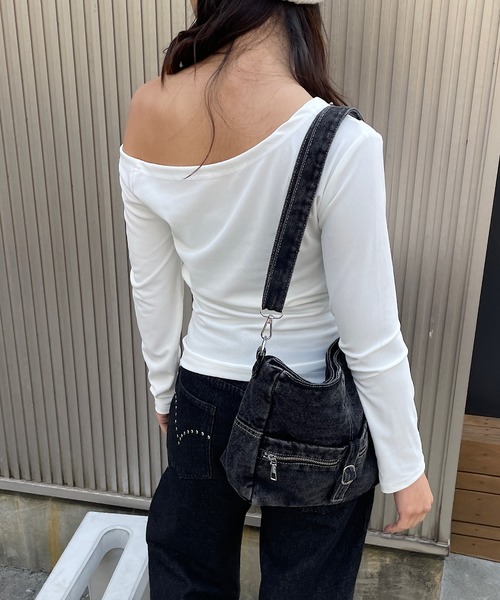 ROGER AND RAW(ロジャーアンドロウ)の「スタッズワンショルアシメトップス(Tシャツ/カットソー・レディース・ホワイト/ブラック/グレー・FREE)」の21枚目の写真