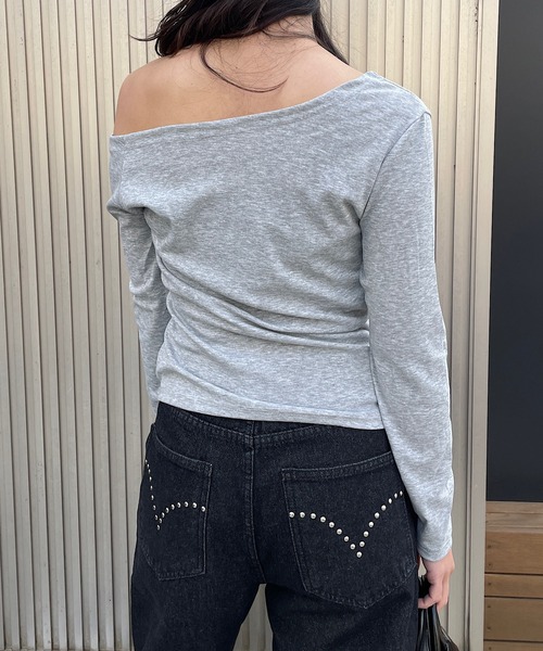 ROGER AND RAW(ロジャーアンドロウ)の「スタッズワンショルアシメトップス(Tシャツ/カットソー・レディース・ホワイト/ブラック/グレー・FREE)」の12枚目の写真