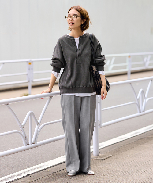 FRAMeWORK(フレームワーク)の「≪WEB限定 / 追加≫ワッフルヘンリープルオーバー 2(Tシャツ/カットソー・レディース・ダークブルー/スミクロ/アイボリー・FREE)」の4枚目の写真