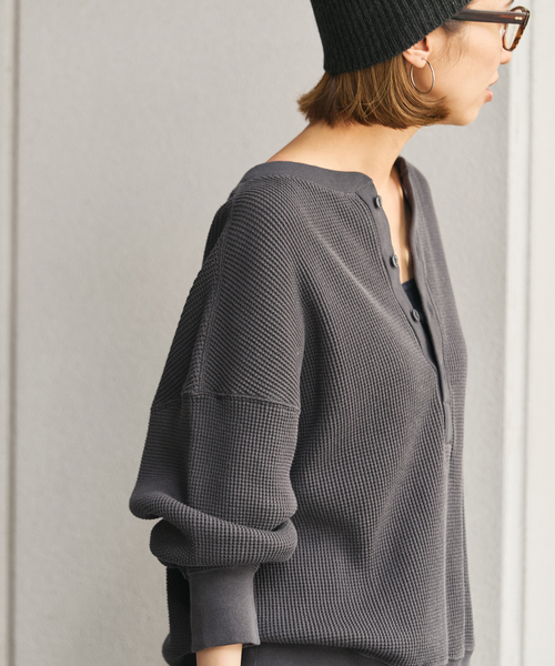 FRAMeWORK(フレームワーク)の「≪WEB限定 / 追加≫ワッフルヘンリープルオーバー 2(Tシャツ/カットソー・レディース・ダークブルー/スミクロ/アイボリー・FREE)」の16枚目の写真