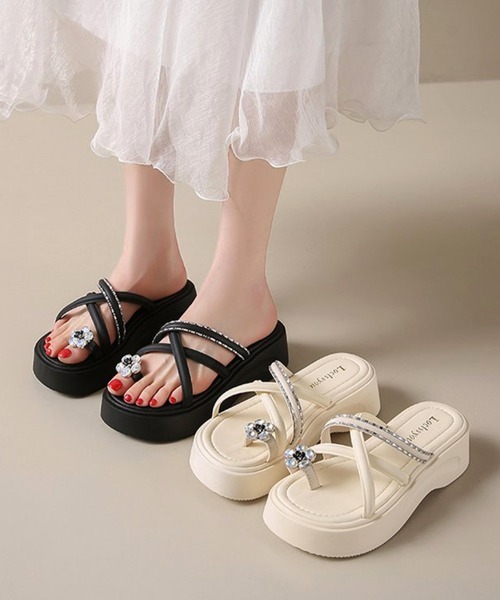 Miniministore(ミニミニストア)の「クロスストラップ厚底トングサンダル夏美脚(サンダル・レディース・ブラック/アイボリー・23.0cm/22.5cm/24.5cm/24.0cm/23.5cm)」の13枚目の写真
