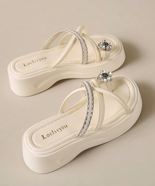 Miniministore(ミニミニストア)の「クロスストラップ厚底トングサンダル夏美脚(サンダル・レディース・ブラック/アイボリー・23.0cm/22.5cm/24.5cm/24.0cm/23.5cm)」の19枚目の写真