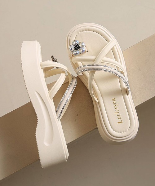 Miniministore(ミニミニストア)の「クロスストラップ厚底トングサンダル夏美脚(サンダル・レディース・ブラック/アイボリー・23.0cm/22.5cm/24.5cm/24.0cm/23.5cm)」の20枚目の写真