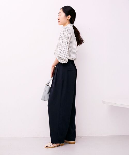 le.coeur blanc(ルクールブラン)の「【日本製】シャーリングネック幾何柄ブラウス(シャツ/ブラウス・レディース・ホワイト系その他・38)」の9枚目の写真