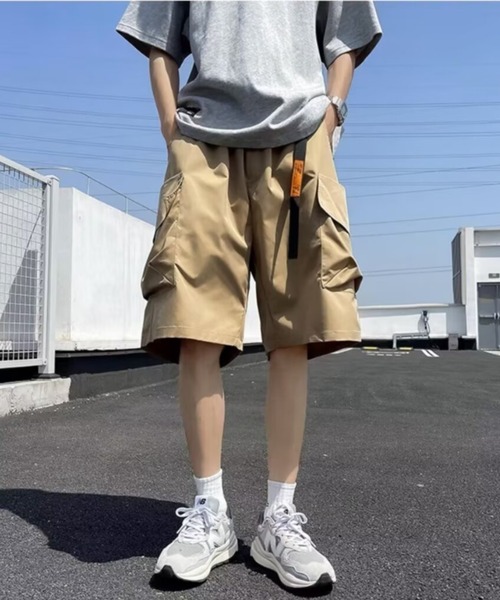 link lot(リンクロット)の「ウェビングベルト付き テック ワイドカーゴハーフショートパンツ(カーゴパンツ・メンズ・アイボリー/カーキ/ブラック・L/M)」の17枚目の写真