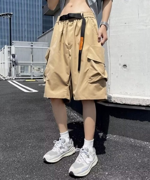 link lot(リンクロット)の「ウェビングベルト付き テック ワイドカーゴハーフショートパンツ(カーゴパンツ・メンズ・アイボリー/カーキ/ブラック・L/M)」の20枚目の写真