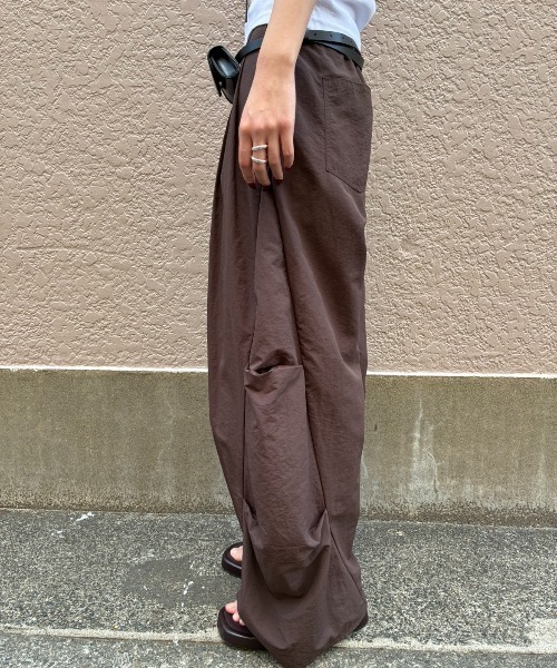 AIC.（エーアイシー）の「コクーンタックワイドパンツ（その他パンツ・レディース・ブラック/オリーブ/ダークブラウン・FREE）」の6枚目の写真