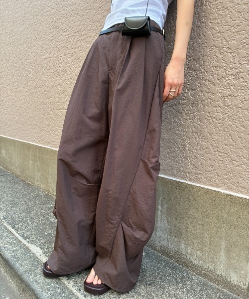 AIC.（エーアイシー）の「コクーンタックワイドパンツ（その他パンツ・レディース・ブラック/オリーブ/ダークブラウン・FREE）」の5枚目の写真