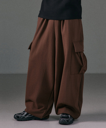 LXT（エルエックスティー）の「コットンヘビーウェイトビッグワイドバルーンカーゴスウェットパンツ[ブラウン]（スウェットパンツ）」