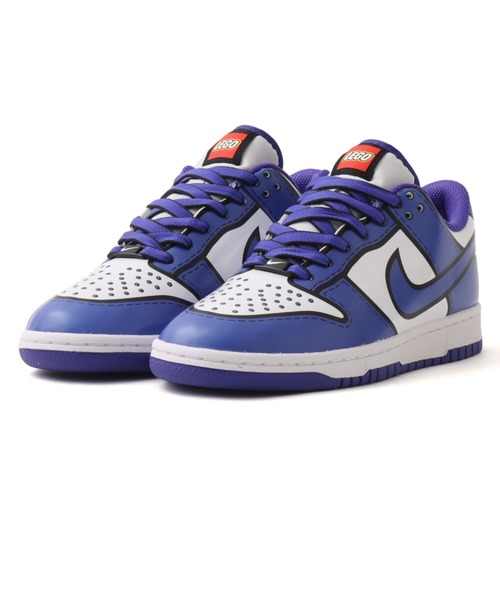 NIKE(ナイキ)の「NIKE DUNK LOW x LEGO COL GS / ナイキ ダンク LOW x LEGO COL GS 【SP】(スニーカー・レディース・ホワイト×パープル・23.0cm/23.5cm/24.0cm/24.5cm/25.0cm)」の1枚目の写真