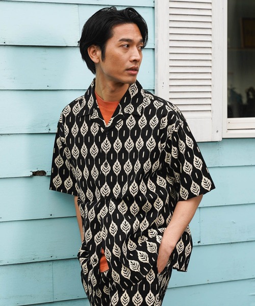 BAYFLOW（ベイフロー）の「インド柄オープンカラーシャツ（シャツ/ブラウス・メンズ・ブラウン/ブルー/ブラック・LARGE/MEDIUM）」の5枚目の写真