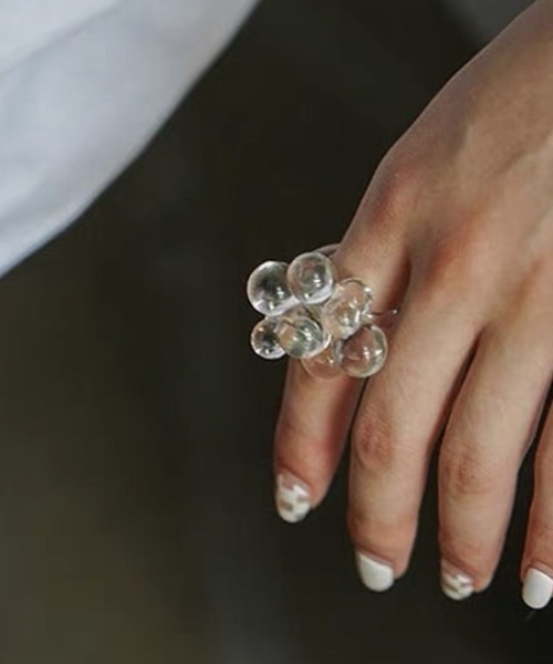 Vipoa(ヴィポア)の「flowermotif clear ring(リング・レディース・クリア・ONE SIZE)」の13枚目の写真