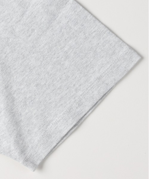 Levi's(リーバイス)の「【Levi's】グラフィックTシャツ (半袖 / バックプリント / アメカジ / ヴィンテージライク / リラックスフィット / クルーネック)(Tシャツ/カットソー・メンズ・グレー・S/M/L)」の6枚目の写真