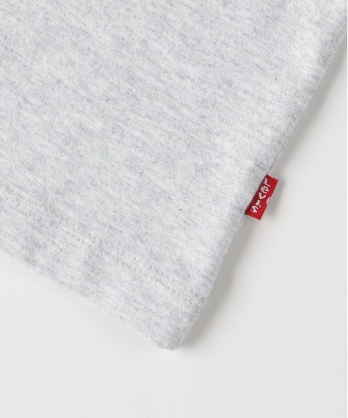 Levi's(リーバイス)の「【Levi's】グラフィックTシャツ (半袖 / バックプリント / アメカジ / ヴィンテージライク / リラックスフィット / クルーネック)(Tシャツ/カットソー・メンズ・グレー・S/M/L)」の7枚目の写真