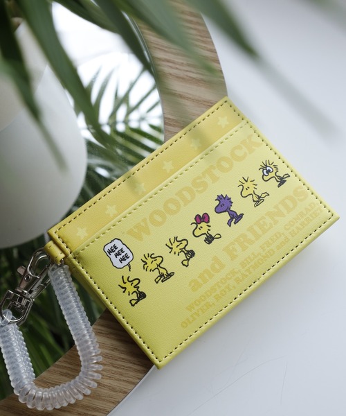 FUNALIVE（ファンアライブ）の「SNOOPY スヌーピー シングルパスケース 合皮（パスケース・レディース・ブルー/ブラウン/パープル/イエロー/グリーン/ベージュ/ホワイト系・FREE）」の7枚目の写真