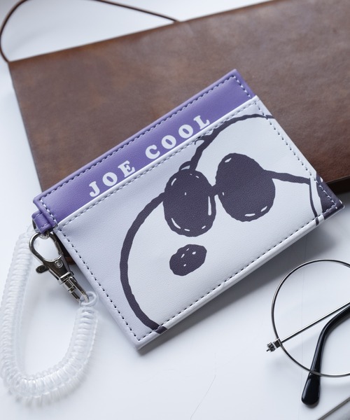 FUNALIVE（ファンアライブ）の「SNOOPY スヌーピー シングルパスケース 合皮（パスケース・レディース・ブルー/ブラウン/パープル/イエロー/グリーン/ベージュ/ホワイト系・FREE）」の16枚目の写真