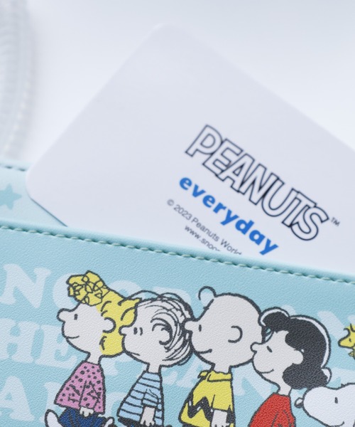 FUNALIVE（ファンアライブ）の「SNOOPY スヌーピー シングルパスケース 合皮（パスケース・レディース・ブルー/ブラウン/パープル/イエロー/グリーン/ベージュ/ホワイト系・FREE）」の22枚目の写真