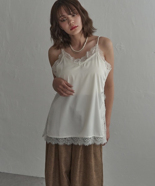 notch.(ノッチ)の「サイドスリットレースサテンキャミ(キャミソール・レディース・オフホワイト/ブラック・M)」の5枚目の写真