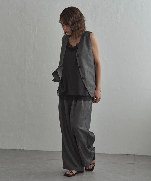 notch.(ノッチ)の「サイドスリットレースサテンキャミ(キャミソール・レディース・オフホワイト/ブラック・M)」の20枚目の写真