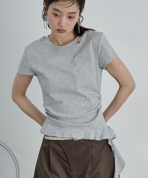 LOSCa(ロスカ)の「アシンメトリーフリルTシャツ(Tシャツ/カットソー・レディース・ブラック/グレー/オフホワイト・FREE)」の4枚目の写真
