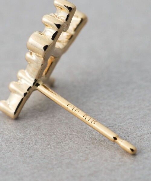 ete（エテ）の「[ゾディアック] K10YG ダイヤモンド ピアス /おとめ座（ピアス（片耳用）・レディース・イエローゴールド・FREE）」の3枚目の写真