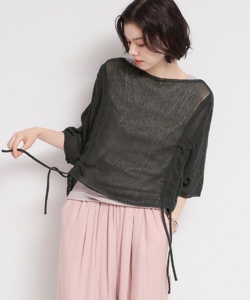 THE SHOP TK (ザ ショップ ティーケー )の「軽やかなレイヤードスタイルに ドロストメッシュニット(ニット/セーター・レディース・ピンク/スミクロ/ライトベージュ・13/12)」の14枚目の写真