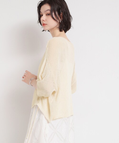 THE SHOP TK (ザ ショップ ティーケー )の「軽やかなレイヤードスタイルに ドロストメッシュニット(ニット/セーター・レディース・ピンク/スミクロ/ライトベージュ・13/12)」の19枚目の写真