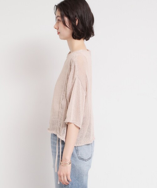 THE SHOP TK (ザ ショップ ティーケー )の「軽やかなレイヤードスタイルに ドロストメッシュニット(ニット/セーター・レディース・ピンク/スミクロ/ライトベージュ・13/12)」の8枚目の写真