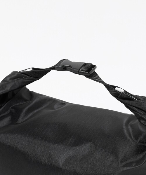UNITED ARROWS（ユナイテッドアローズ）の「ロールトップ ランチバッグ（エコバッグ/サブバッグ・レディース・オリーブ/ブラック/グレー系・FREE）」の16枚目の写真