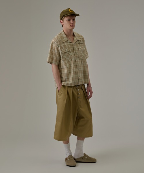 kutir（クティール）の「2TUCK CHINO JORTS／2タックチノジョーツ（その他パンツ・メンズ・オフホワイト/ブラック/カーキ/ベージュ・LARGE/MEDIUM/SMALL）」の19枚目の写真