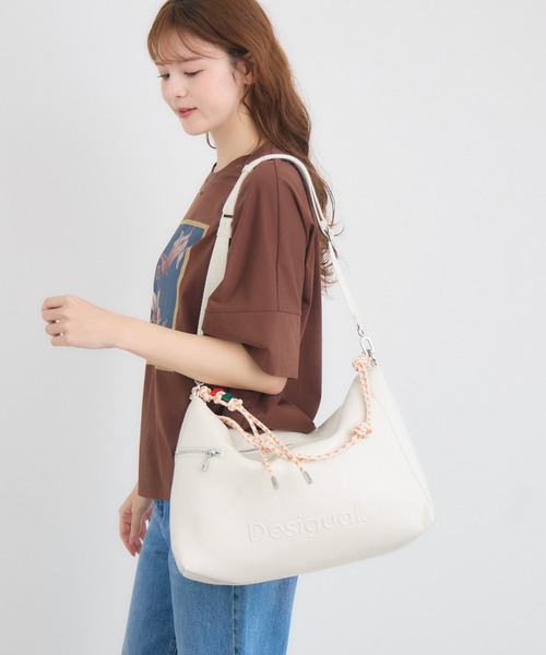 KATHARINE ROSS（キャサリンロス）の「【Desigual/デシグアル】ハーフロゴショルダーバッグ  M（ショルダーバッグ・レディース・ブラック/ホワイト・MEDIUM）」の12枚目の写真