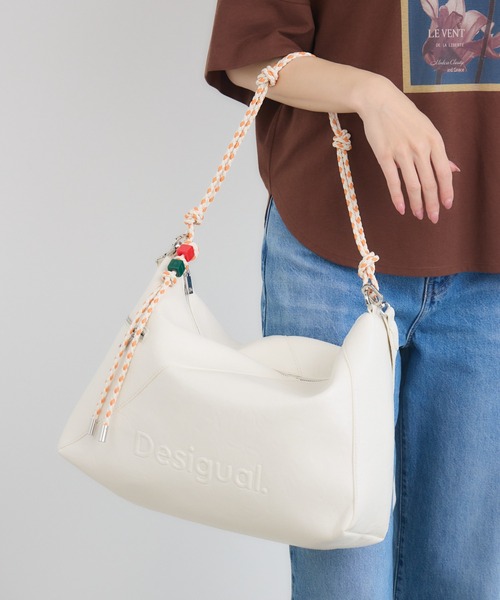 KATHARINE ROSS（キャサリンロス）の「【Desigual/デシグアル】ハーフロゴショルダーバッグ  M（ショルダーバッグ・レディース・ブラック/ホワイト・MEDIUM）」の14枚目の写真
