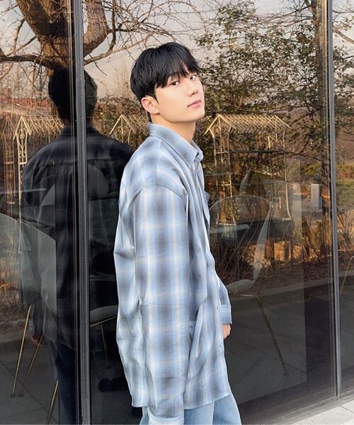 MINDBRIDGE（マインドブリッジ）の「[COUTURE]オンブレチェックオーバーサイズシャツ - 2カラー（シャツ/ブラウス・メンズ・ブルー/ベージュ・95/100/105/110）」の13枚目の写真