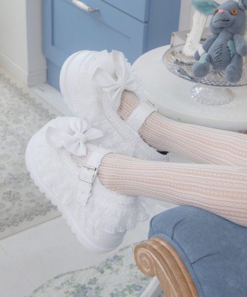 Whinny（ホワイニー）の「Whinny/ときめきふりるプリンセスシューズ（パンプス・レディース・ブラック/ホワイト・MEDIUM/LARGE）」の5枚目の写真
