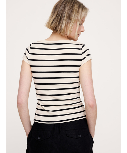 Banana Republic（バナナリパブリック）の「リブ ボートネック トップス（Tシャツ/カットソー・レディース・ブラック/ブラック系その他/ホワイト/ブラウン・M/S/XS/L）」の5枚目の写真