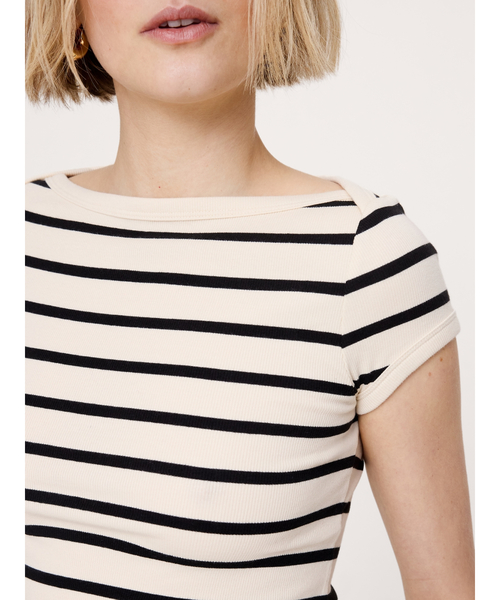 Banana Republic（バナナリパブリック）の「リブ ボートネック トップス（Tシャツ/カットソー・レディース・ブラック/ブラック系その他/ホワイト/ブラウン・M/S/XS/L）」の6枚目の写真