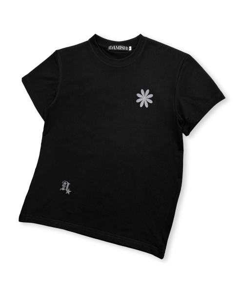DAMISH(ダミシュ)の「リフレクティブシグネチャーディロゴクロップTシャツ_ブラック(Tシャツ/カットソー・レディース・ブラック・SMALL/MEDIUM)」の4枚目の写真