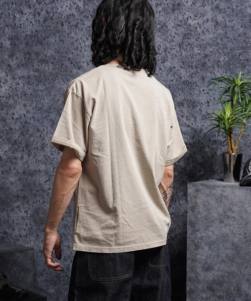 1111clothing(ワンフォークロージング)の「ピグメント ヘンリーネック Tシャツ / Pigmented Henley Neck T-Shirt(Tシャツ/カットソー・メンズ・ブラック/ブラウン/グレイッシュベージュ・L/M)」の13枚目の写真