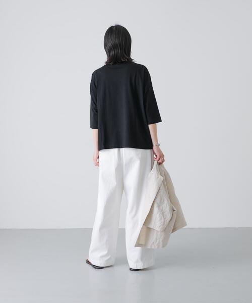 かぐれ(カグレ)の「ワイド6分袖プルオーバー(Tシャツ/カットソー・レディース・スミクロ/グレー系その他/オフホワイト・FREE)」の6枚目の写真