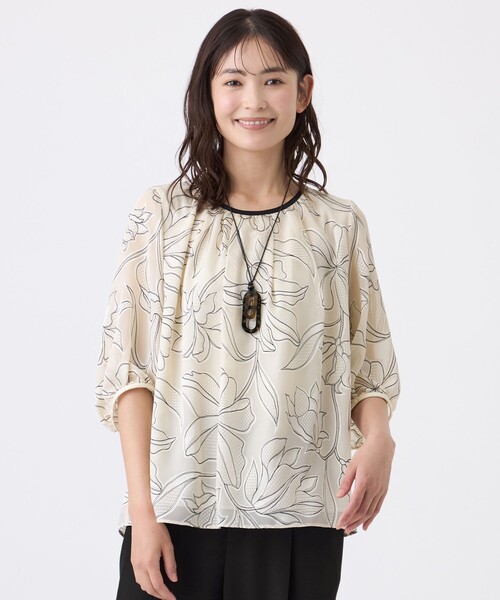 TRANS WORK(トランスワーク)の「【ウォッシャブル】オパールボタニカルプリントブラウス(シャツ/ブラウス・レディース・ネイビー/オフホワイト・40/38)」の1枚目の写真