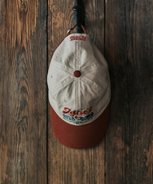FRIZMWORKS（フリズムワークス）の「ZANES BAIT & TACKLE TWO TONE BALL CAP _ ORANGE（キャップ）」