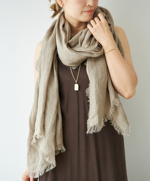 Deuxieme Classe(ドゥーズィエムクラス)の「【ASAUCE MELER/アソースメレ】110x210 LINEN STOLE(ストール/ショール・レディース・チャコールグレー/ベージュ・FREE)」の2枚目の写真