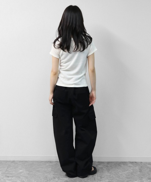 THE CELL.(ザセルドット)の「WEB限定商品 キーネックヘンリー フレンチスリーブニット KEYNECK HENLEY FRENCH SLEEVE KNIT(ニット/セーター・レディース・ピンク/オフホワイト/ブラック・FREE)」の8枚目の写真