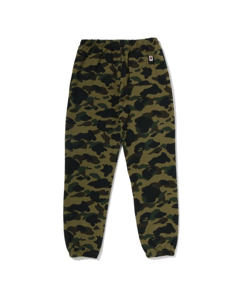 A BATHING APE(アベイシングエイプ)の「1ST CAMO APE HEAD ONE POINT SWEAT PANTS(スウェットパンツ・レディース・グリーン/ピンク・SMALL)」の3枚目の写真