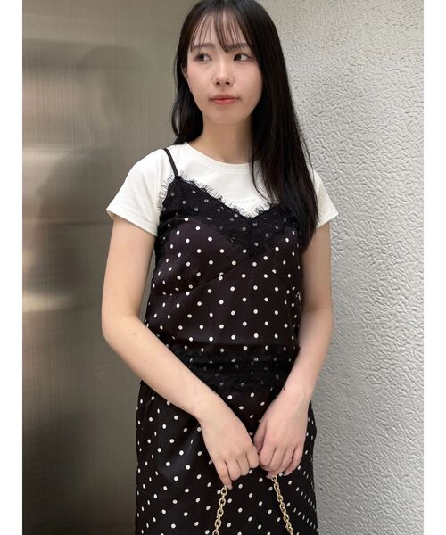Now me. by NYLON JAPAN（ナウミーバイナイロンジャパン）の「ドット柄レース付きキャミソール（ワンピース・レディース・オフホワイト/ブラック・FREE）」の20枚目の写真