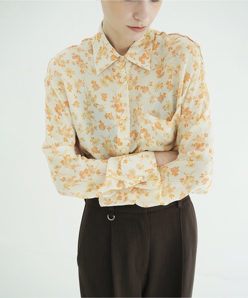 CLANE(クラネ)の「MABEL FLOWER SHIRT(シャツ/ブラウス・レディース・オレンジ/ブラック・2/1)」の1枚目の写真