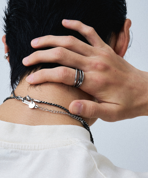 SCALETTOBLACK(スカーレットブラック)の「RSM022 Winding Line Ring(リング・レディース・シルバー・9号/8号/7号)」の8枚目の写真