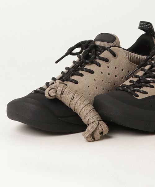 KEEN（キーン）の「【New color】JASPER III / ジャスパー スリー / メンズ スニーカー（スニーカー・メンズ・ベージュ・27.5cm/27cm/26.5cm/25.5cm/28.5cm/26cm/25cm/30cm/29cm/28cm）」の4枚目の写真